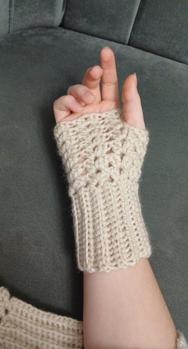 Beyaz Örgü Kadın Eldiveni - Görsel 3