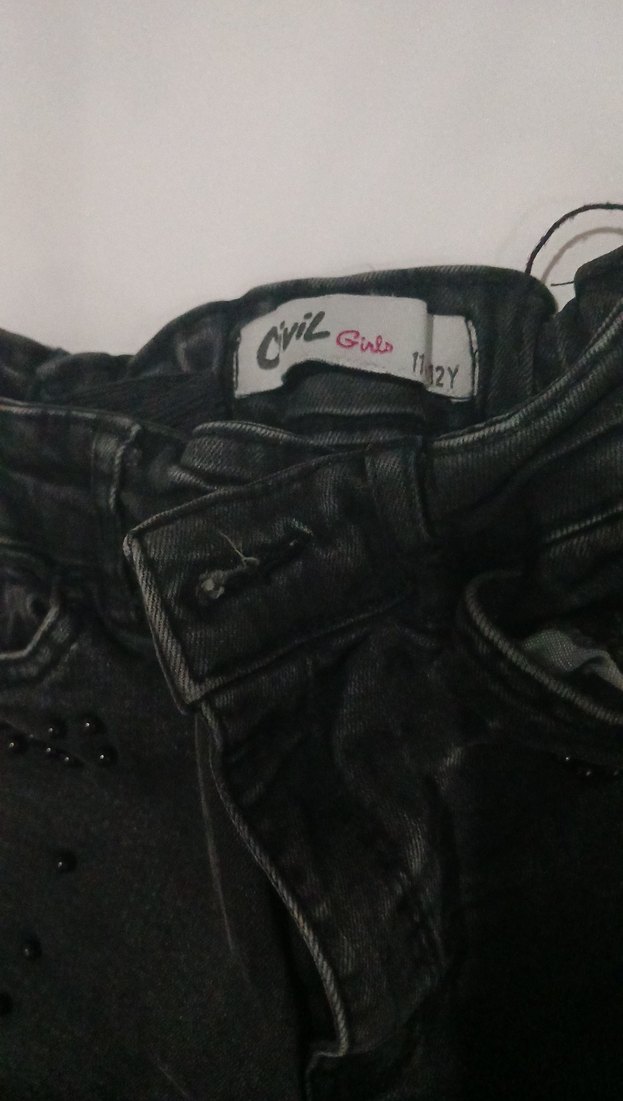 Kız Çocuk Siyah Düğmeli Dar Paça Kot Pantolon - Görsel 4