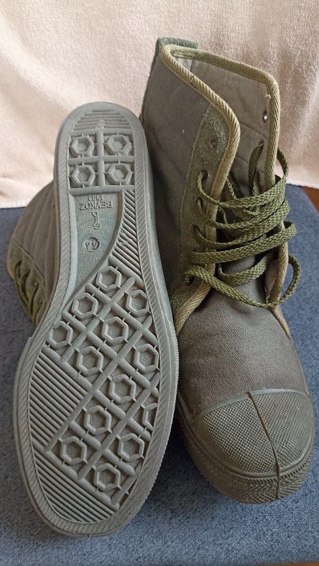 NADİR KALANLARDAN HAKİ RENK 44 NUMARA YARIM KES BOT - Görsel 4