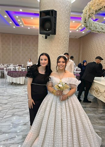 İnci detay siyah elbise