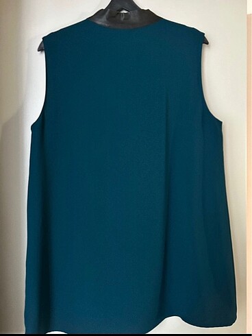 l Beden Elie Tahari Bluz L