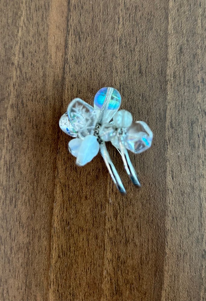 Beyaz Cam Boncuklu Çiçek Desenli Kadın Yüzük - Görsel 3