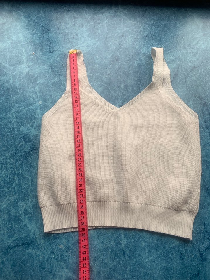 Beyaz V Yakalı Fit Atlet - Görsel 3