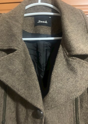 Düğmeli kahverengi kadın kaban - Görsel 2