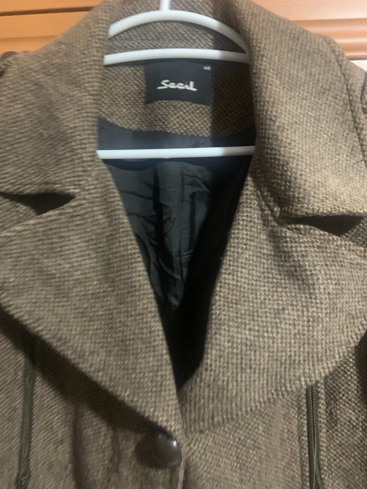 Düğmeli kahverengi kadın kaban - Görsel 2