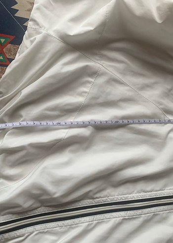 Bershka Beyaz Yüksek Yaka Kısa Kadın Ceket yağmurluk - Görsel 5