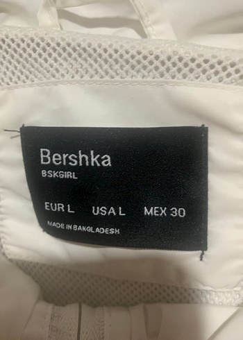 Bershka Beyaz Yüksek Yaka Kısa Kadın Ceket yağmurluk - Görsel 3