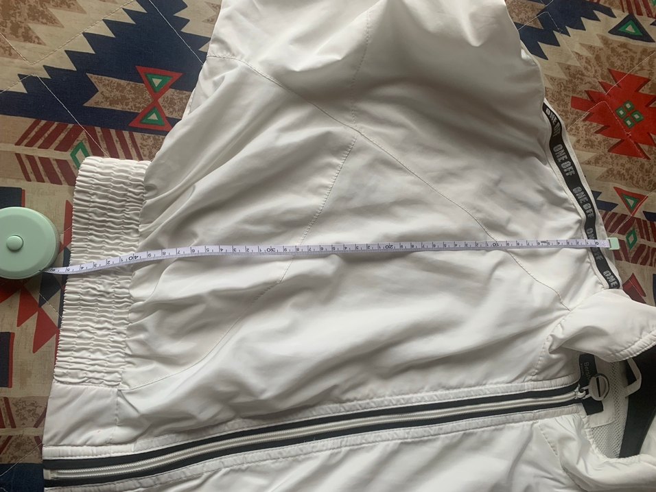 Bershka Beyaz Yüksek Yaka Kısa Kadın Ceket yağmurluk - Görsel 5