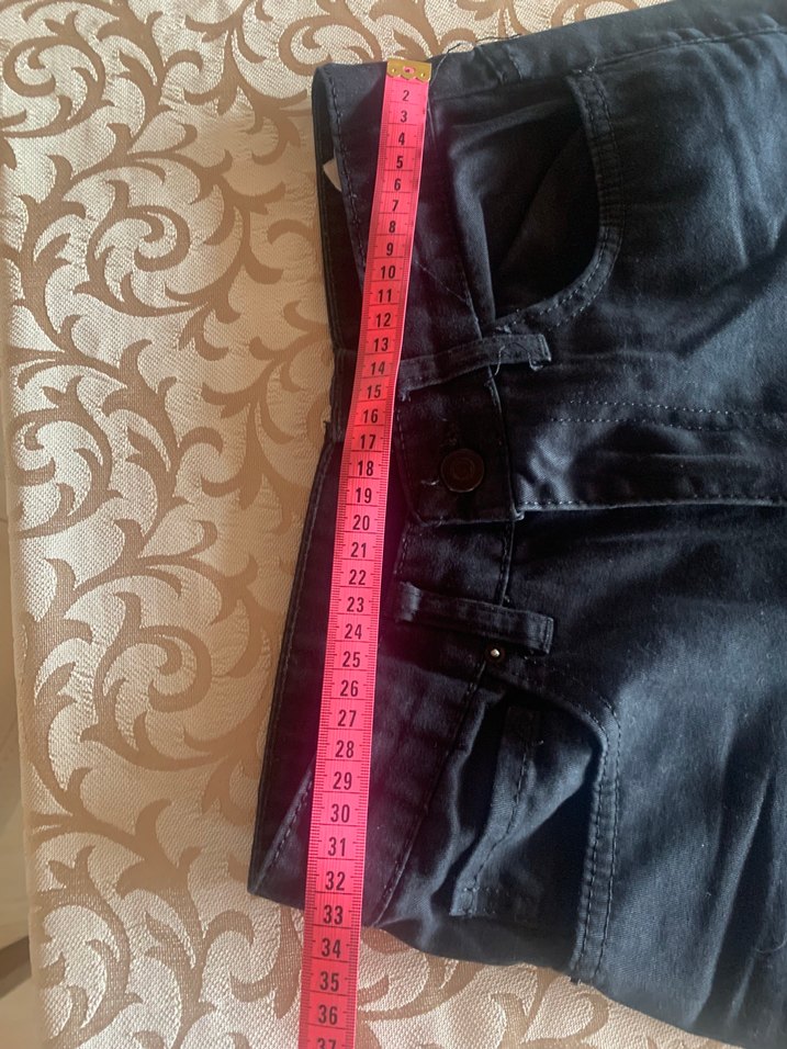 Siyah Kemerli Rahat Kesim Kadın Kot Pantolon — görsel 6/9
