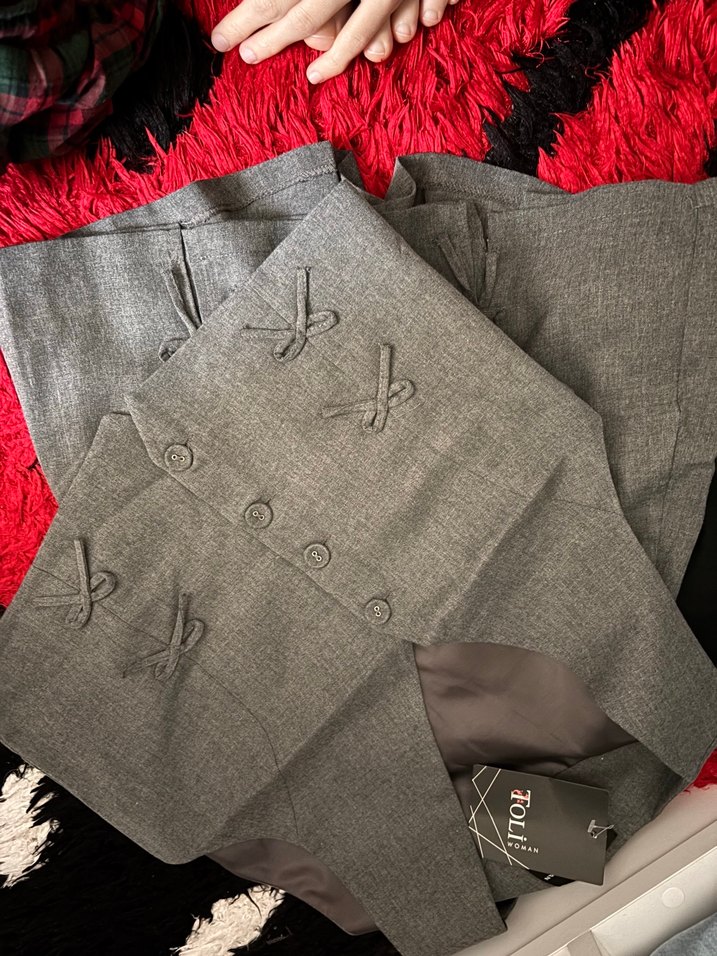 Düğmeli Gri Mini Etek yelek takım - Görsel 4
