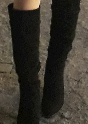 Siyah Süet Topuklu Kadın Çizme - Görsel 4