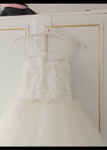 Beyaz Dantel Detaylı Klasik Kız Çocuk Abiyesi - Görsel 3