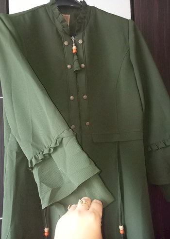 Düğmeli Uzun Kollu Kadın  pardesü . feraje - Görsel 2