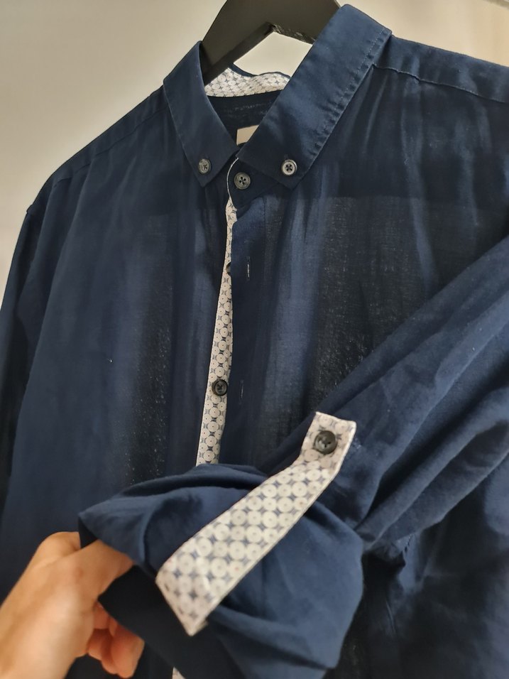 AVVA Erkek Lacivert Müslin Kumaştan Düğmeli Uzun Kollu Gömlek - Görsel 3