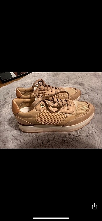 Zara bej sneaker