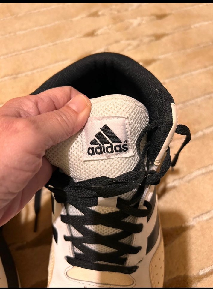 Adidas Bağcıklı Basketbol Ayakkabısı - Görsel 2
