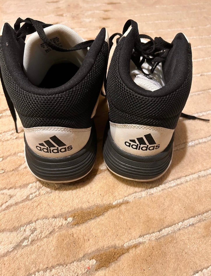 Adidas Bağcıklı Basketbol Ayakkabısı - Görsel 5