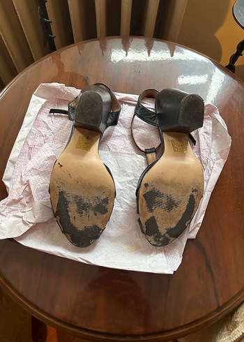 Klasik Siyah Tokalı Topuklu Kadın Ayakkabı - Görsel 4