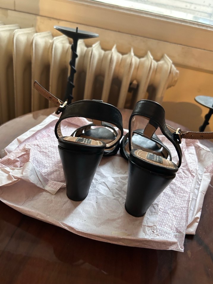 Klasik Siyah Tokalı Topuklu Kadın Ayakkabı - Görsel 2