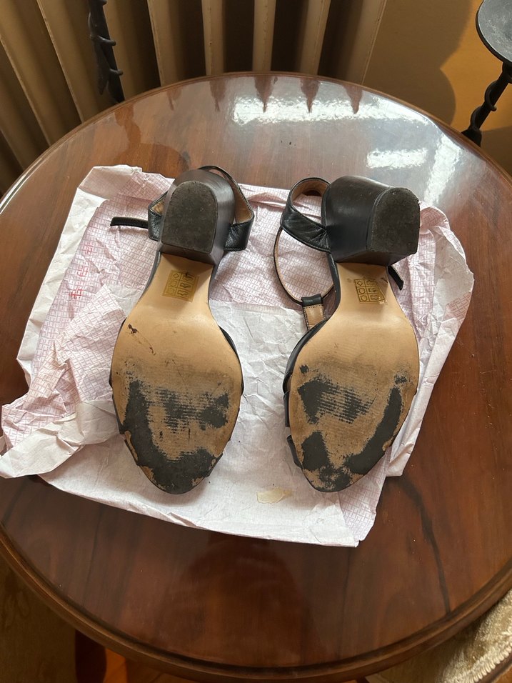 Klasik Siyah Tokalı Topuklu Kadın Ayakkabı - Görsel 4
