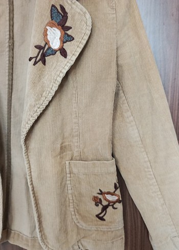 Bej Süet İşlemeli Kadın Kısa Blazer Ceket - Görsel 2