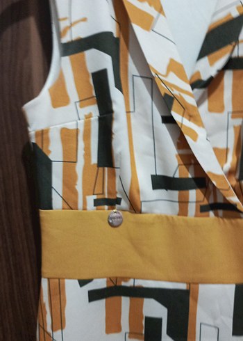 Çok Renkli V Yaka Kemerli Uzun Elbise - Görsel 5