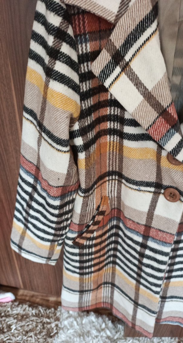 Düğmeli Uzun Kadın Kaban - Ekose Desenli - Görsel 3