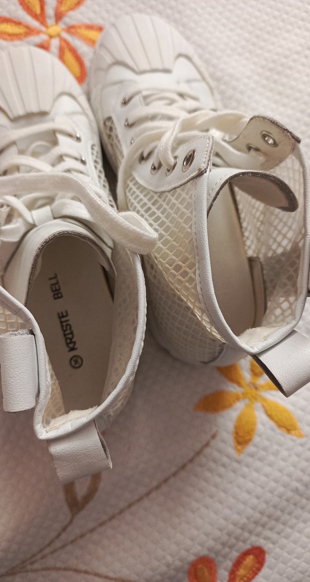 Beyaz Dolgu Topuklu Bağcıklı Kadın Spor Ayakkabı - Görsel 5