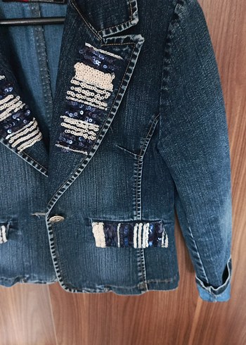 Kadın Mavi Nakışlı Kısa Denim Ceket - Görsel 3