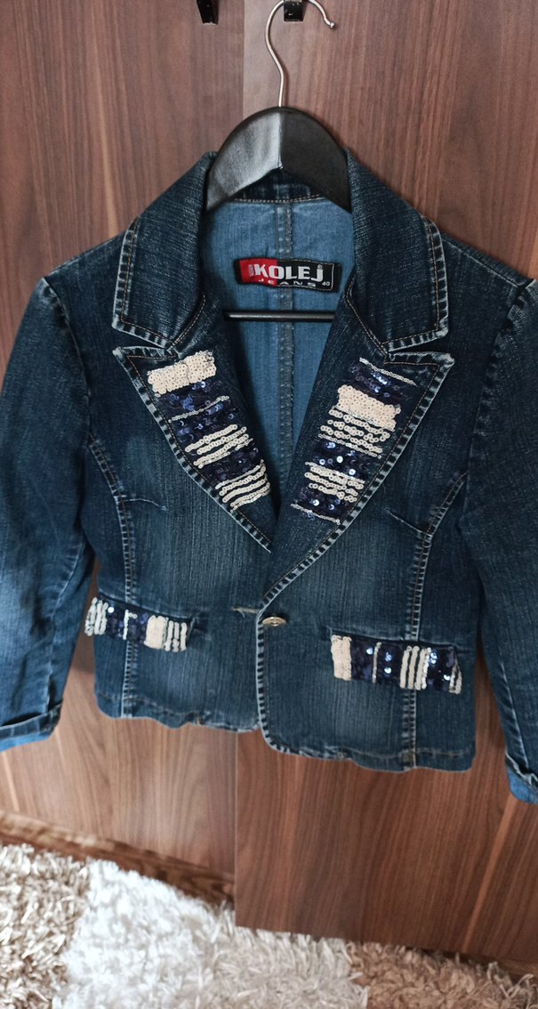 Kadın Mavi Nakışlı Kısa Denim Ceket - Görsel 2