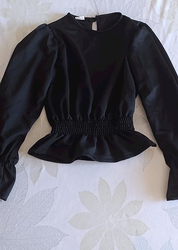 Uzun Kollu Siyah Fırfırlı Gotik Bluz
