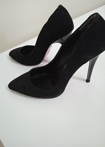 Stiletto siyah süet topuklu ayakkabı 