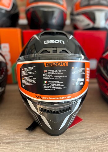 Kırmızı Baskılı Biker Motosiklet Kaskı - Görsel 2