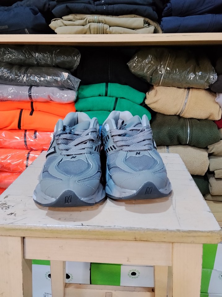 Gri New Balance  Spor Ayakkabı - Görsel 3