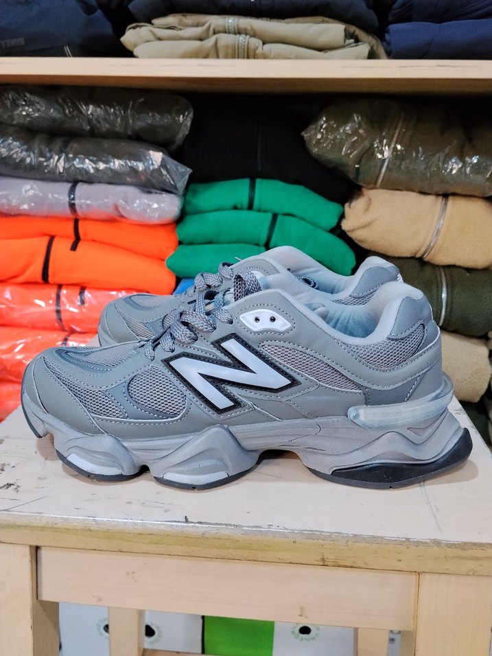 Gri New Balance  Spor Ayakkabı - Görsel 2