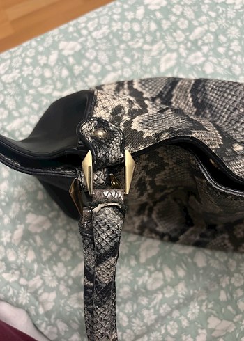 Gri Yılan Desenli Deri Kadın Çanta - Görsel 9