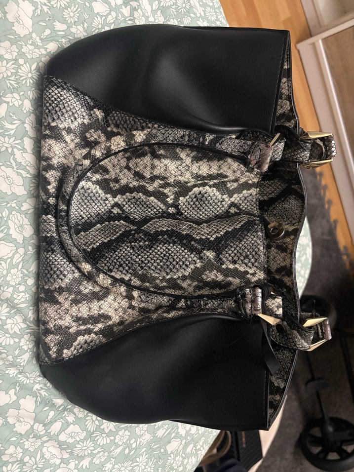 Gri Yılan Desenli Deri Kadın Çanta - Görsel 2