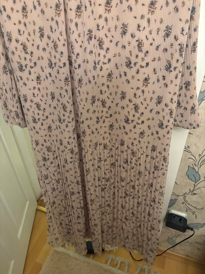 Bej Uzun Kollu Pilili Kadın Elbise - Görsel 3