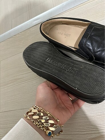 Nine West Nine west