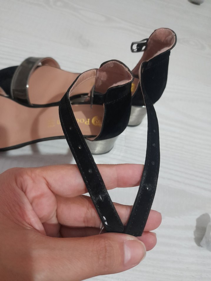 Siyah Süet Topuklu Kadın Ayakkabı - Görsel 4