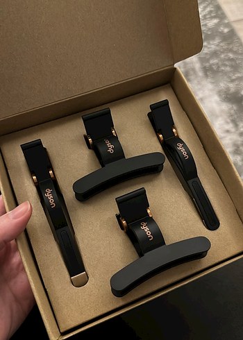 Bej ve Gri Dyson Saç Düzleştirici - Görsel 2