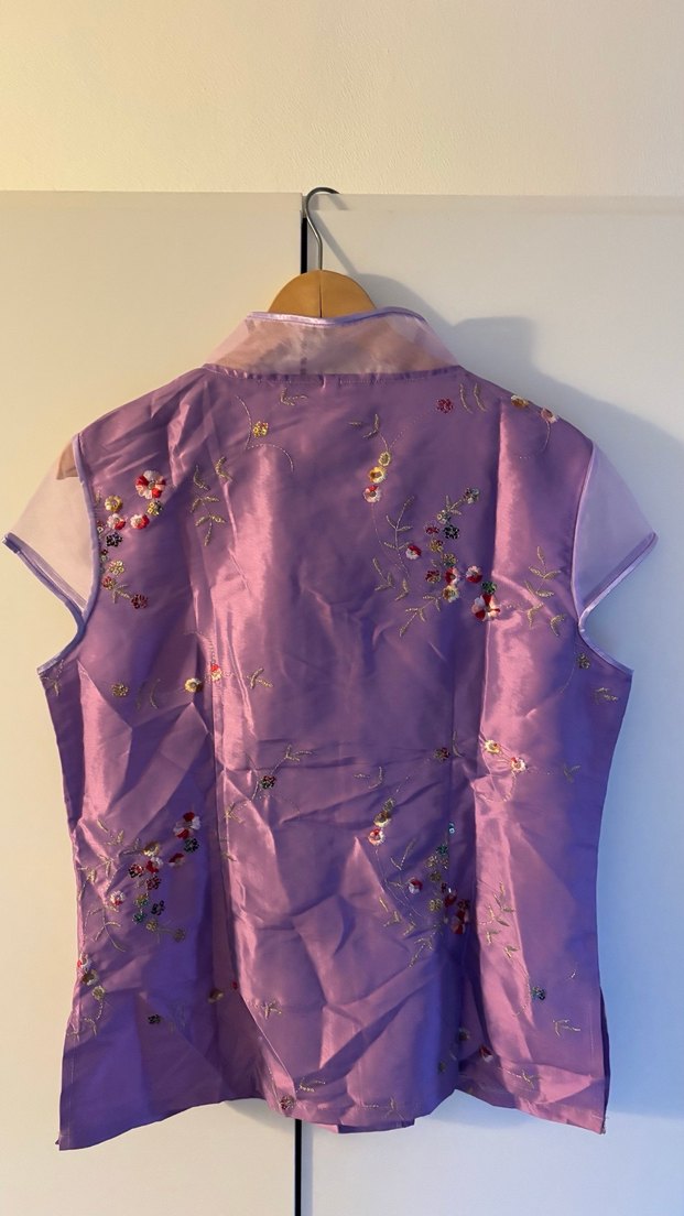 Asya Tarzı Nakışlı İşlemeli Mor Saten Bluz - Görsel 4