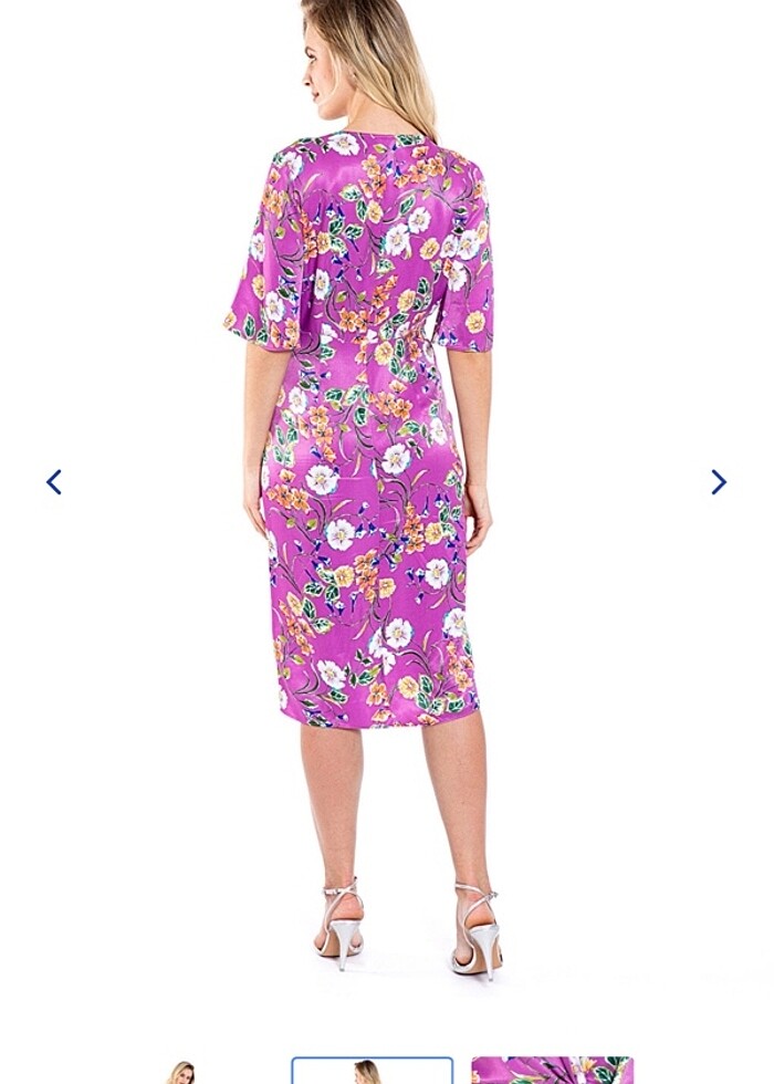 Kısa kollu çiçek desenli saten elbise - Görsel 4