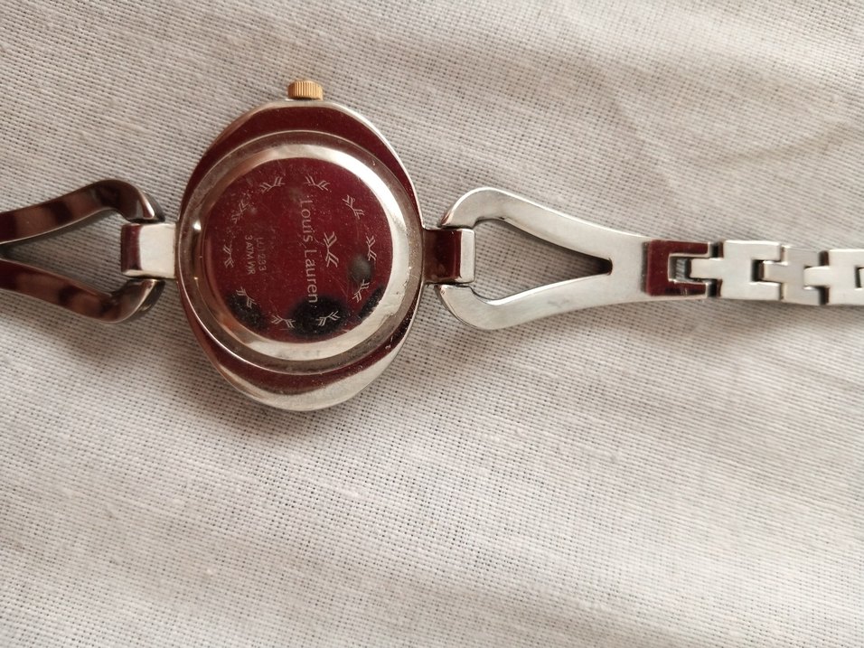 Altın ve Gümüş Renkli Kemerli Kadın Saat - Görsel 3