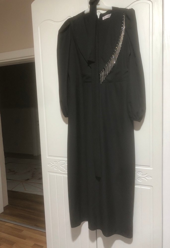 Siyah V Yakalı Kadın Tulum - Görsel 4