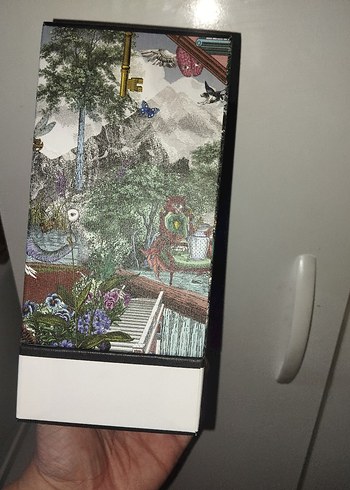  Beden Penhaligon's parfüm kutusu