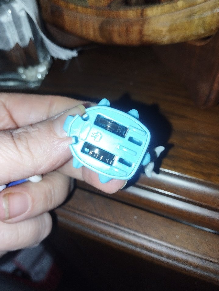 Mavi Yunus Figür kinderOyuncağı - Görsel 3