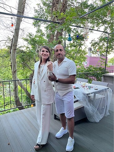 Beyaz ikili takım
