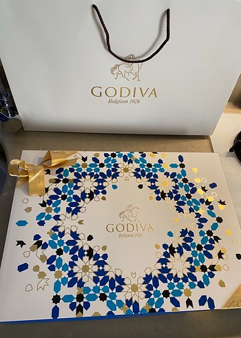 Özel Motif Asorti Kutu Çikolata Godiva