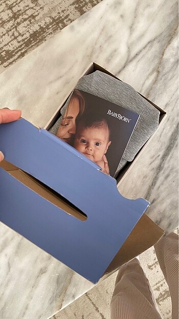 Diğer BabyBjörn kanguru